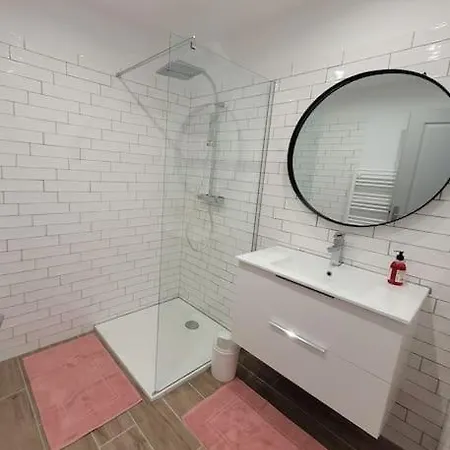 Petit A 3 Kms De La Lägenhet