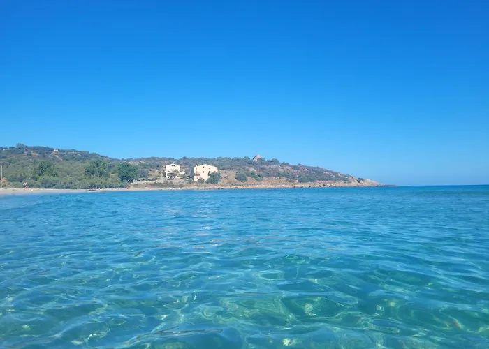 Petit A 3 Kms De La * Belgodère