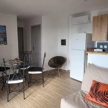 Petit A 3 Kms De La Appartement