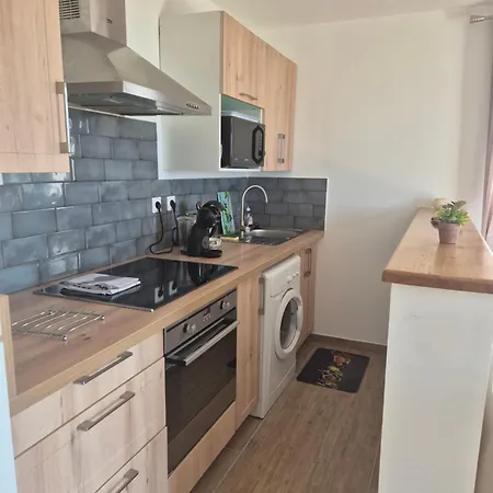 Petit A 3 Kms De La * Belgodère